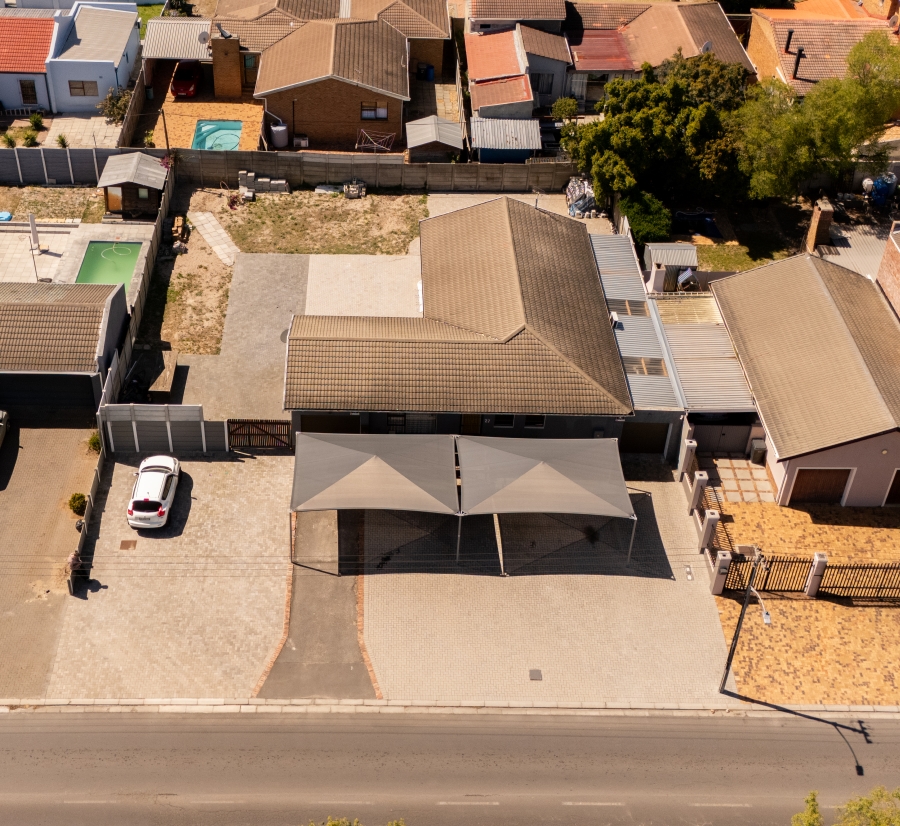 3 Bedroom Property for Sale in St Dumas Western Cape